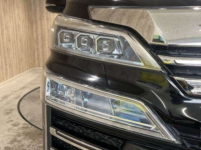TOYOTA VELLFIRE  HYBRID 4WD 2019
