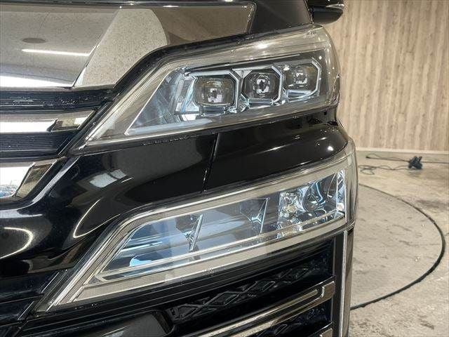 TOYOTA VELLFIRE  HYBRID 4WD 2019