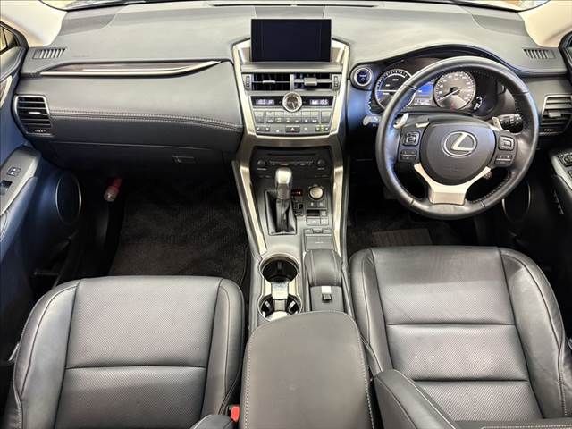 TOYOTA LEXUS NX300h 2015