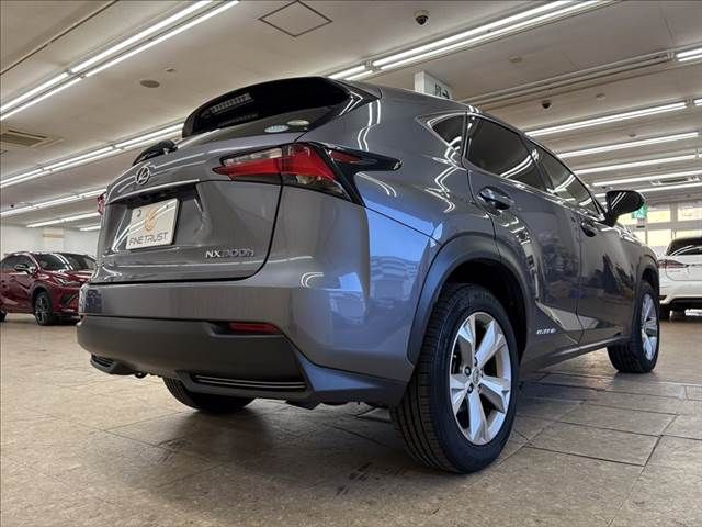 TOYOTA LEXUS NX300h 2015