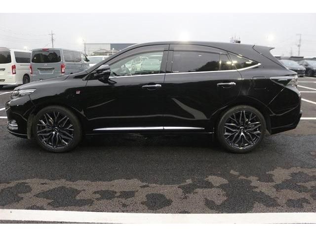TOYOTA HARRIER 2WD 2017