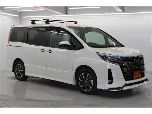 TOYOTA NOAH 2019