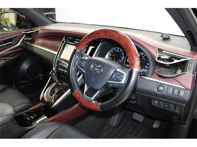 TOYOTA HARRIER 2WD 2014