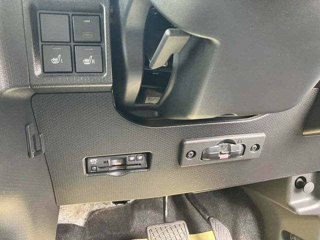 DAIHATSU TANTO 4WD 2022