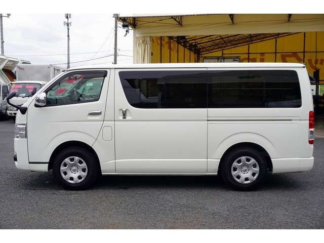 TOYOTA HIACE van 2WD 2018