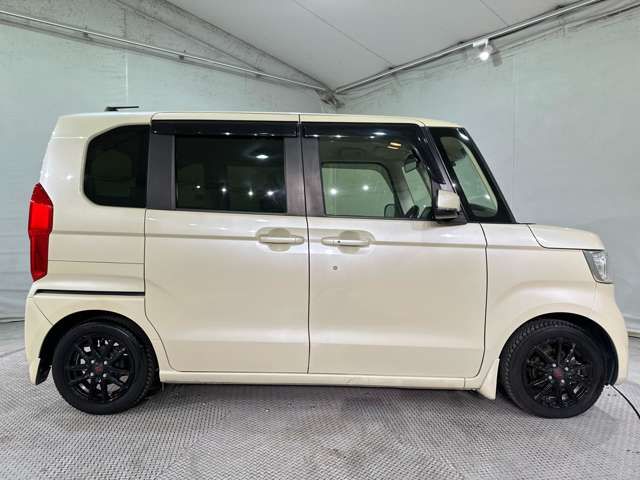 HONDA N BOX 2017