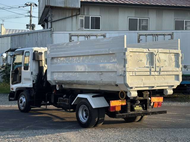 ISUZU FORWARD 2004