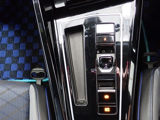 VOLKSWAGEN VOLKSWAGEN GOLF R VARIANT 2024