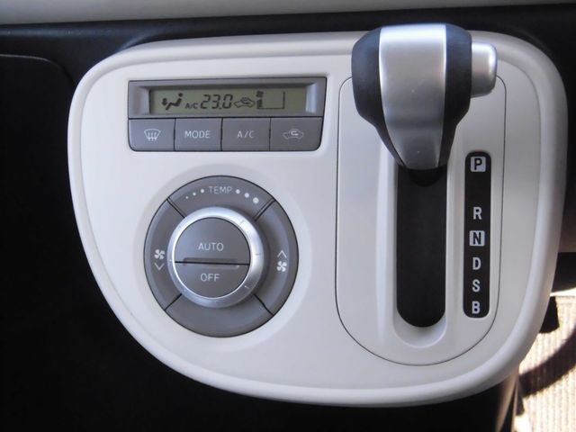 DAIHATSU MIRA Cocoa 2010