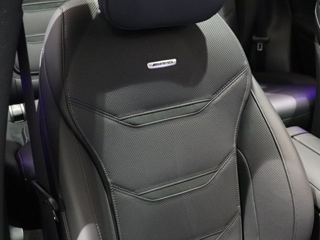 MERCEDES BENZ MERCEDES AMG GLCclass 2025