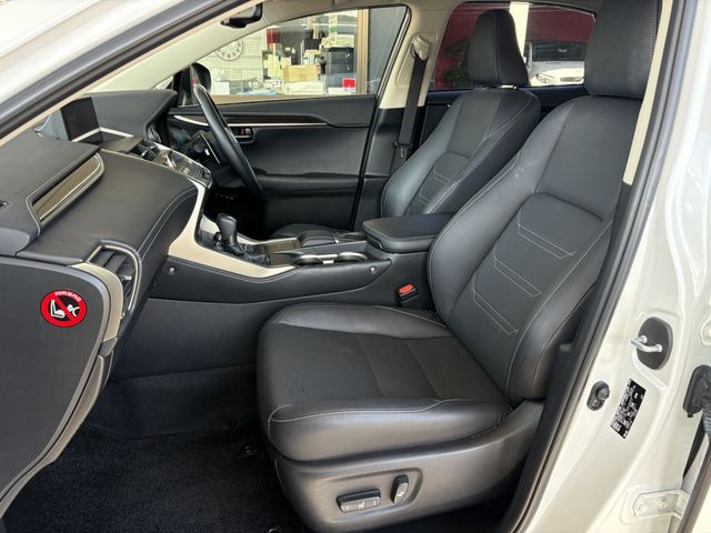 TOYOTA LEXUS NX300h AWD 2018