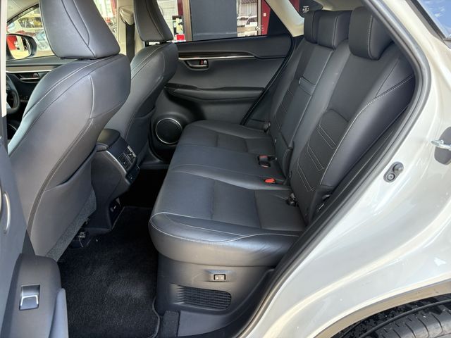 TOYOTA LEXUS NX300h AWD 2018