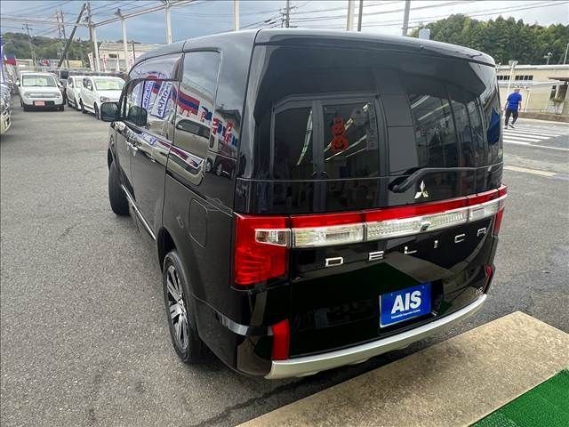 MITSUBISHI DELICA D:5 4WD 2019