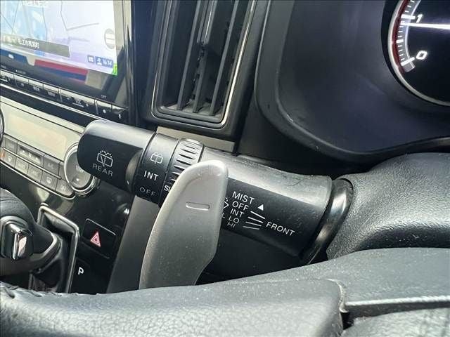 MITSUBISHI DELICA D:5 4WD 2019