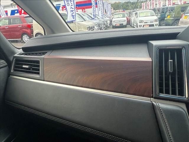 MITSUBISHI DELICA D:5 4WD 2019