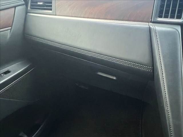 MITSUBISHI DELICA D:5 4WD 2019