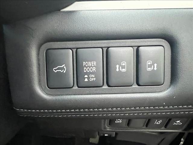 MITSUBISHI DELICA D:5 4WD 2019