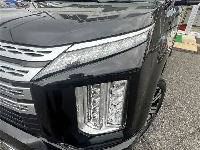 MITSUBISHI DELICA D:5 4WD 2019
