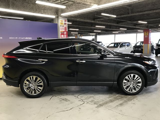 TOYOTA HARRIER 2WD 2021