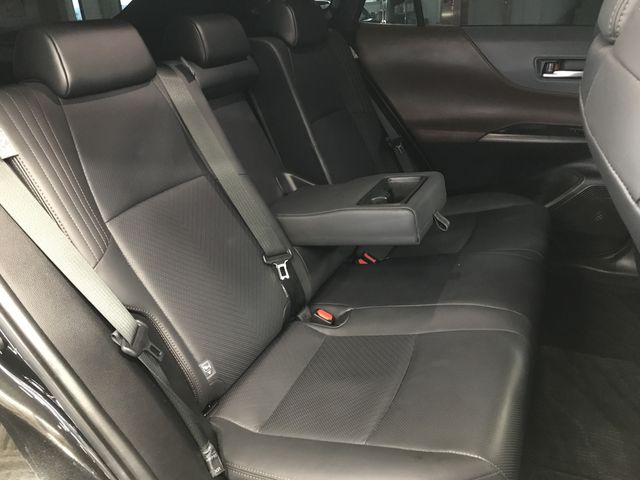 TOYOTA HARRIER 2WD 2021