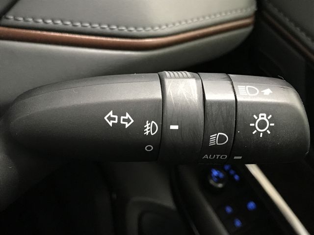 TOYOTA HARRIER 2WD 2021