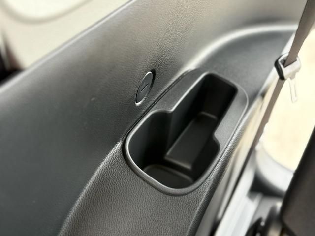 TOYOTA SIENTA HYBRID 2025