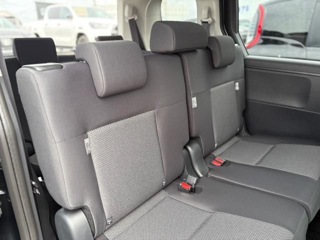 TOYOTA SIENTA HYBRID 2025