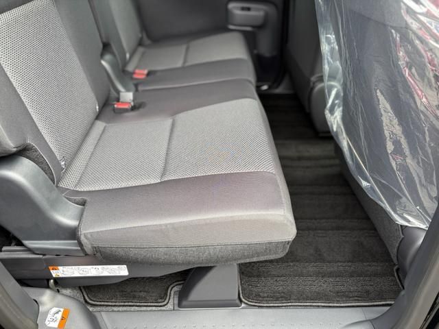 TOYOTA SIENTA HYBRID 2025