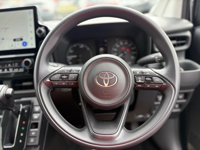 TOYOTA SIENTA HYBRID 2025