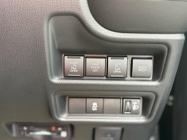 TOYOTA SIENTA HYBRID 2025