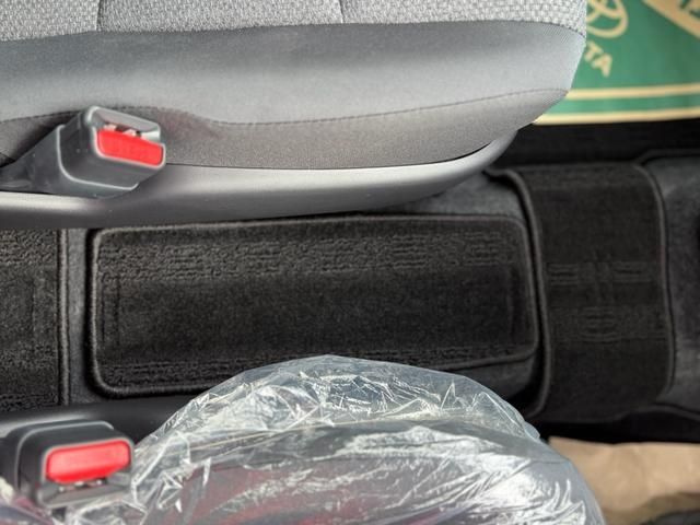 TOYOTA SIENTA HYBRID 2025