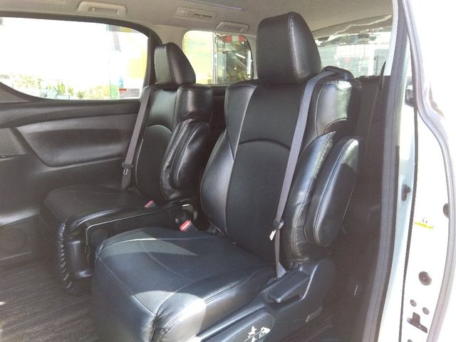 TOYOTA VELLFIRE 4WD 2018