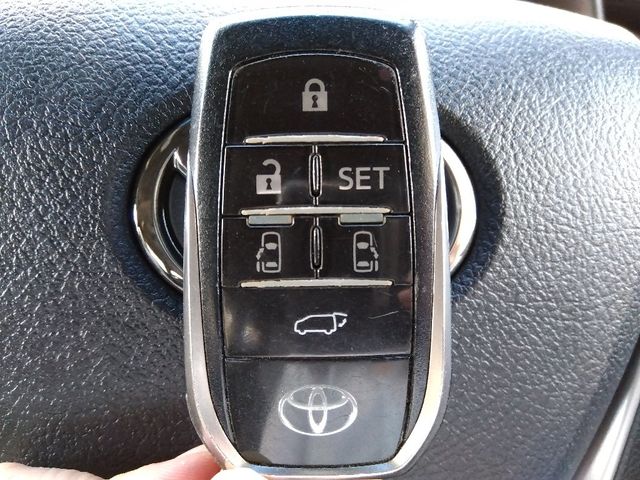 TOYOTA ALPHARD hybrid 4WD 2016