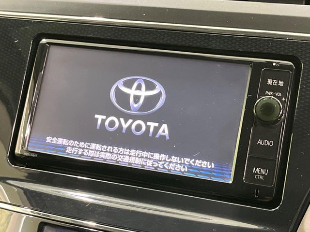 TOYOTA PRIUS Alpha 2015