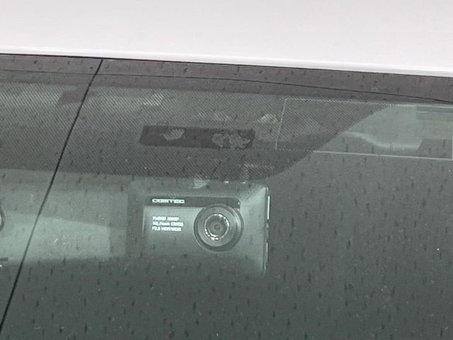 TOYOTA PRIUS Alpha 2015