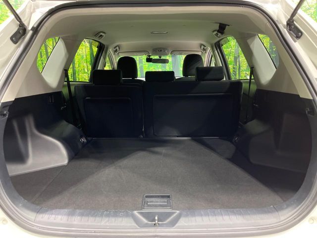 TOYOTA PRIUS Alpha 2015