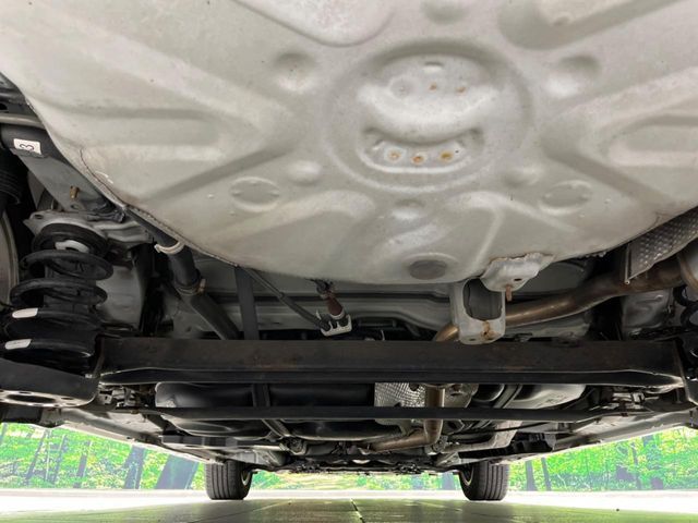 TOYOTA PRIUS Alpha 2015