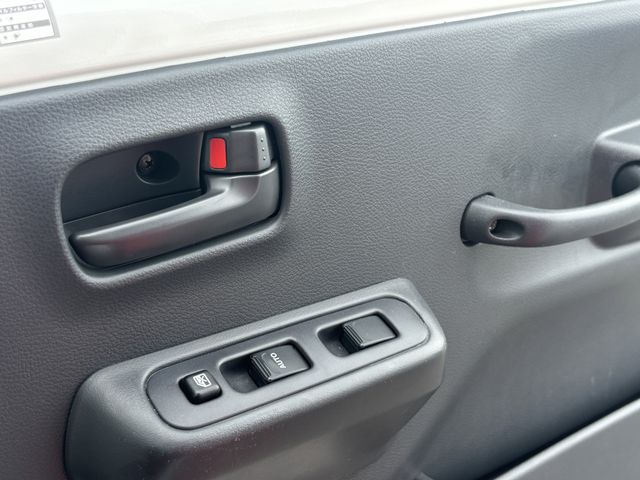 NISSAN NT100 CLIPPER 4WD 2023