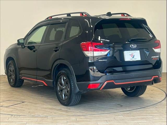 SUBARU FORESTER 2018