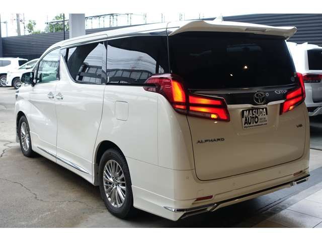 TOYOTA ALPHARD 4WD 2018