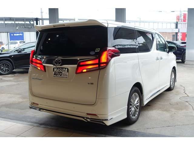 TOYOTA ALPHARD 4WD 2018