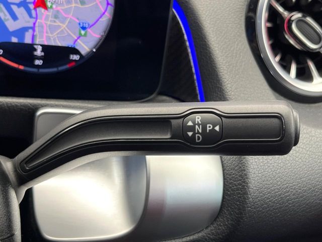 MERCEDES BENZ MERCEDES BENZ GLB 2022