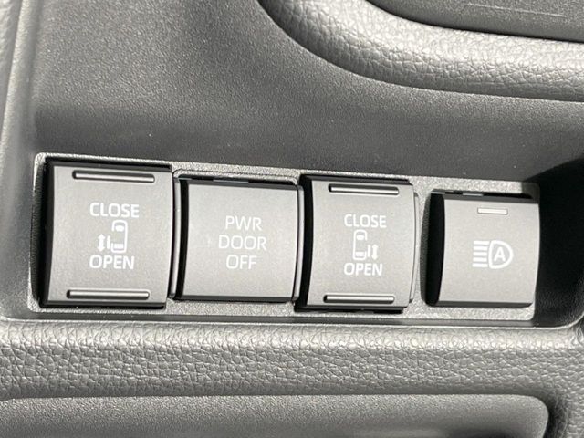 TOYOTA SIENTA HYBRID 2025