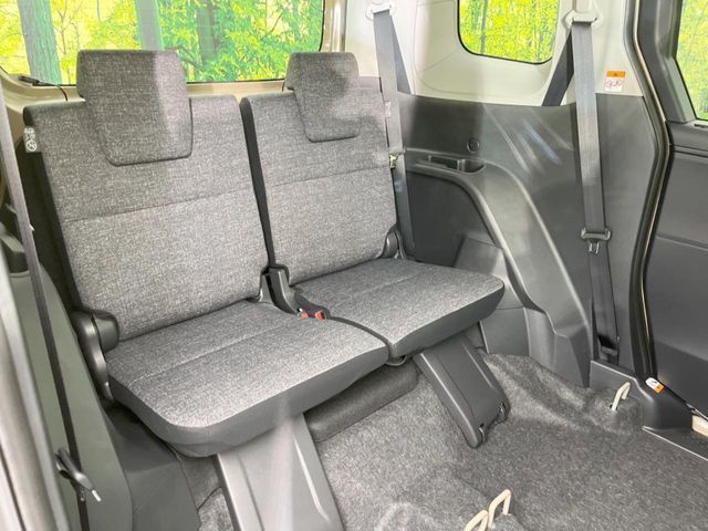 TOYOTA SIENTA HYBRID 2025