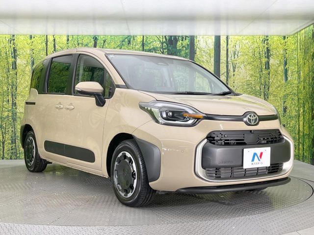 TOYOTA SIENTA HYBRID 2025