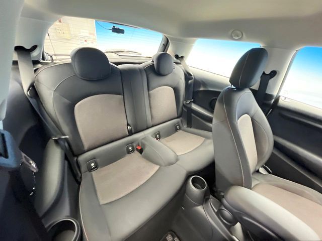 BMW MINI COOPER D 2018