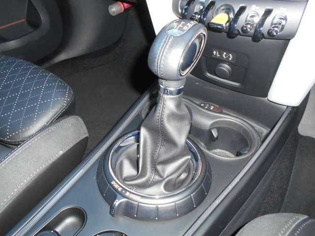 BMW BMW MINI COOPER S E CROSSOVER 2017