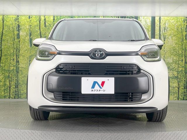 TOYOTA SIENTA HYBRID 2024