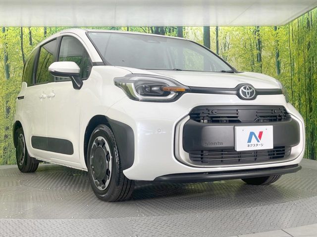 TOYOTA SIENTA HYBRID 2024