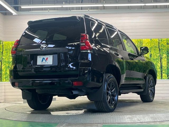 TOYOTA LANDCRUISER PRADO 2023